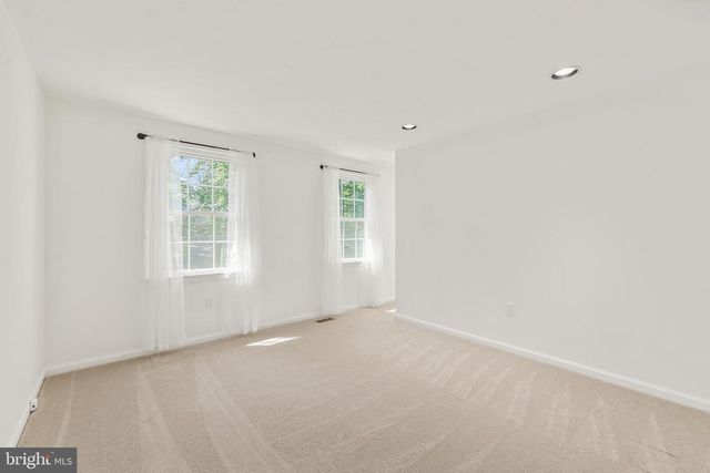 1012 ISABELLA DR, Stafford, VA 22554