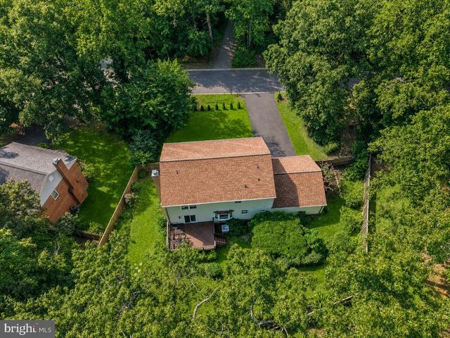 1012 ISABELLA DR, Stafford, VA 22554