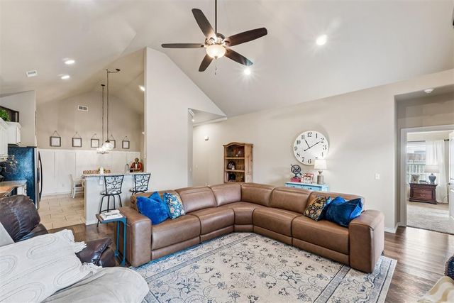 11321 NW 7th Street, Yukon, OK 73099
