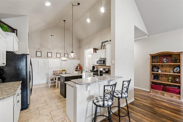 11321 NW 7th Street, Yukon, OK 73099