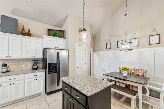 11321 NW 7th Street, Yukon, OK 73099