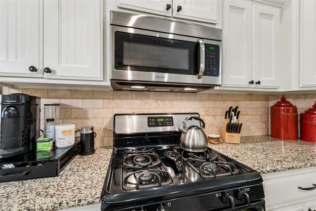 11321 NW 7th Street, Yukon, OK 73099