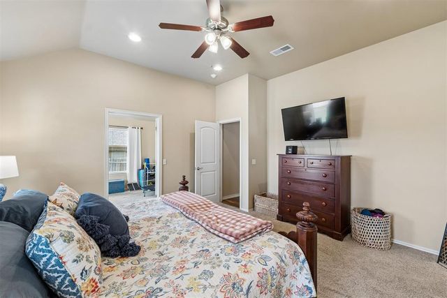 11321 NW 7th Street, Yukon, OK 73099