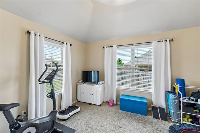11321 NW 7th Street, Yukon, OK 73099