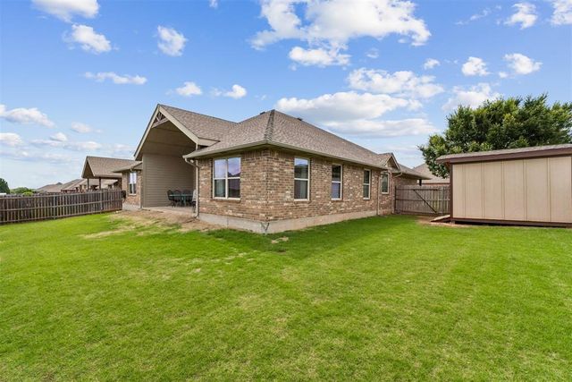 11321 NW 7th Street, Yukon, OK 73099
