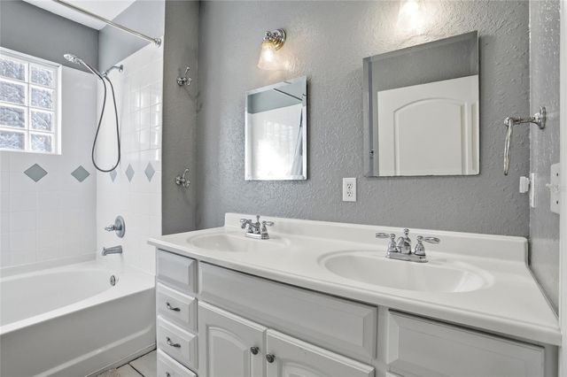 904 CARLTON AVENUE, Lake Wales, FL 33853