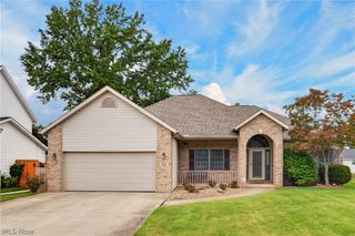 612 Bayberry Road, Lorain, OH 44053