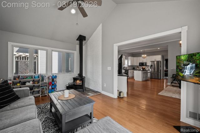 751 Woodleigh Way, Oxford Village, MI 48371