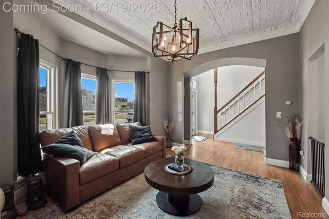 751 Woodleigh Way, Oxford Village, MI 48371