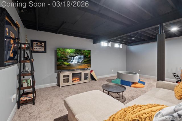 751 Woodleigh Way, Oxford Village, MI 48371