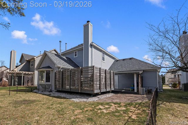 751 Woodleigh Way, Oxford Village, MI 48371