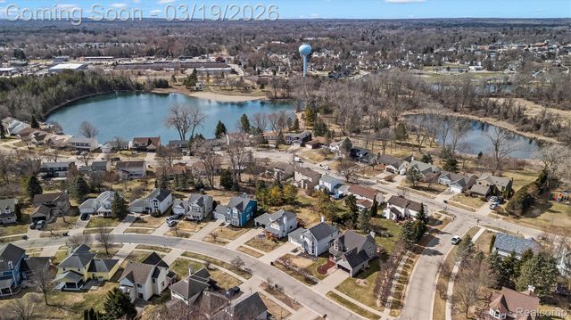 751 Woodleigh Way, Oxford Village, MI 48371