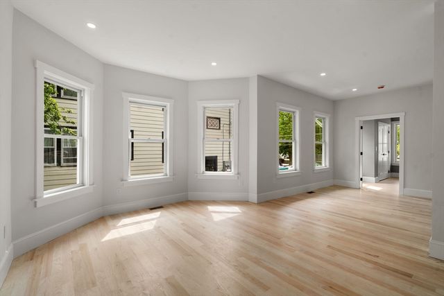 32 Manning St. 1, Medford, MA 02155