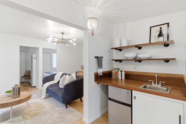 13004 Paseo Presada, Saratoga, CA 95070