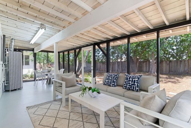 13004 Paseo Presada, Saratoga, CA 95070