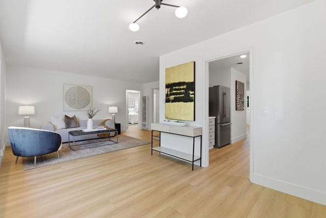 13004 Paseo Presada, Saratoga, CA 95070