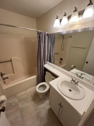 830 Claytor Square, Blacksburg, VA 24060