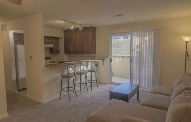 830 Claytor Square, Blacksburg, VA 24060