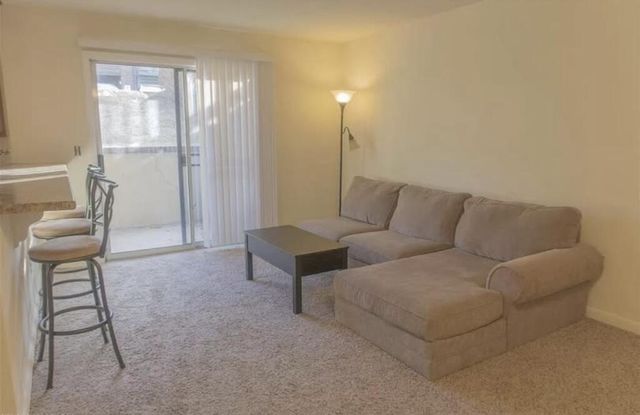 830 Claytor Square, Blacksburg, VA 24060