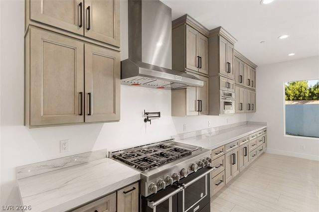 3423 Spanish Winds Court, Las Vegas, NV 89141