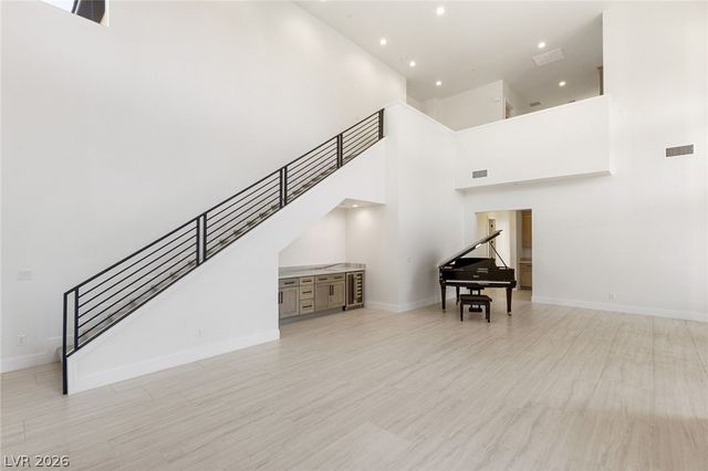 3423 Spanish Winds Court, Las Vegas, NV 89141