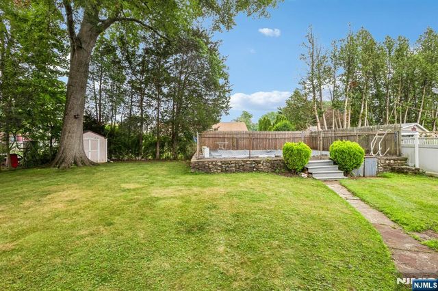 44 Rumana Road, Wayne, NJ 07470