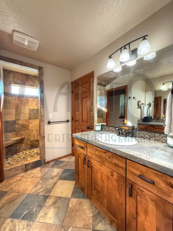 1008 N River Ridge Blvd, Spokane, WA 99224 photo 19