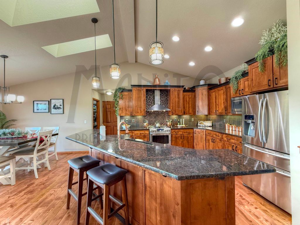 1008 N River Ridge Blvd, Spokane, WA 99224 photo 4