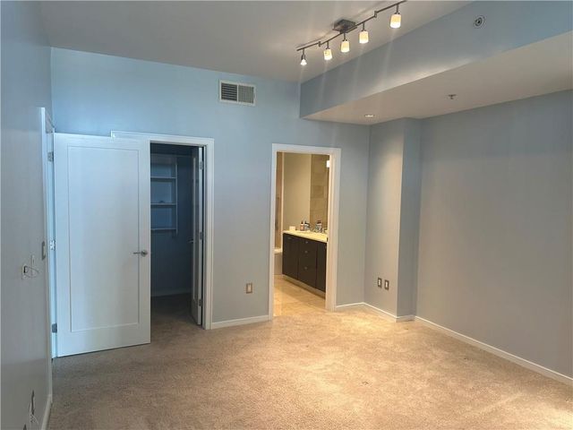 3325 Piedmont NE Road 1909, Atlanta, GA 30305