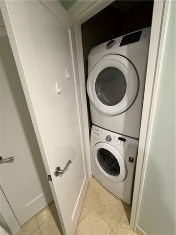 3325 Piedmont NE Road 1909, Atlanta, GA 30305