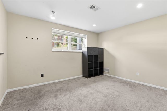 218 Briaridge Dr, Wilkins Twp, PA 15145