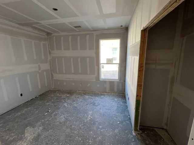 557 Waterford Park Boulevard, Weatherford, TX 76087