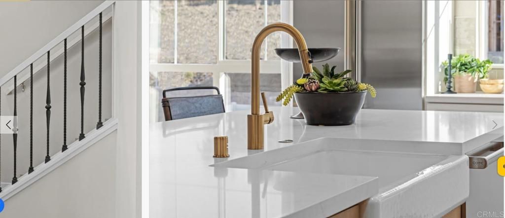 Image 2 of property listing at 4942 Spirea Way, Carlsbad, CA 92008