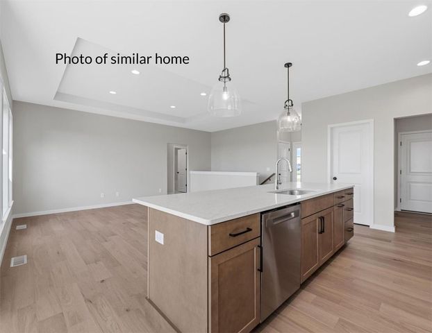 7515 Country Brook Drive NW, Cedar Rapids, IA 52405