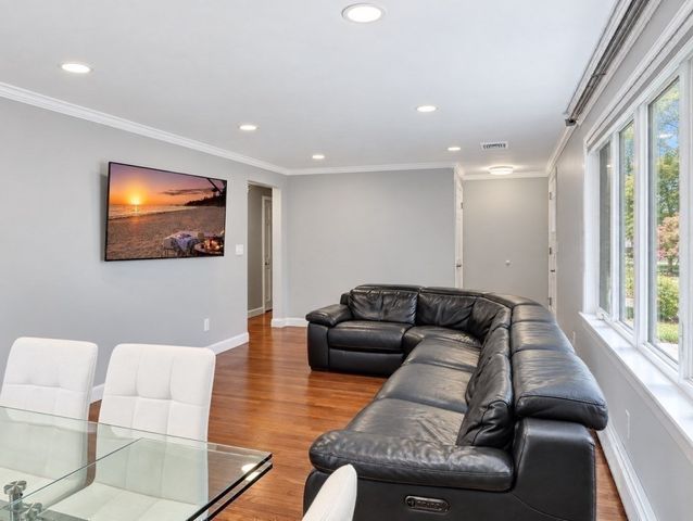 20 Viking Road, Saugus, MA 01906