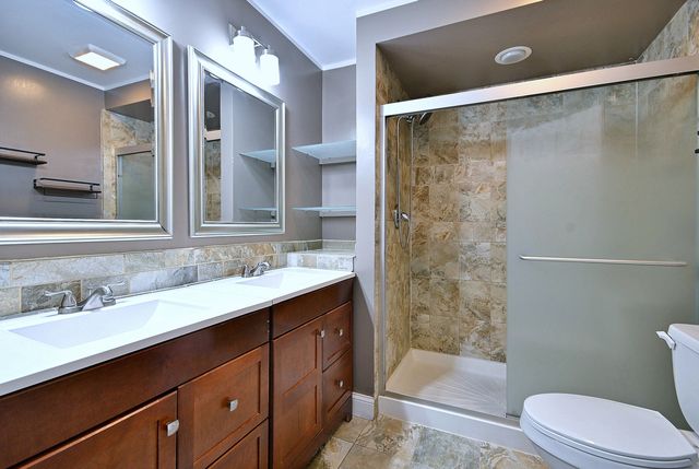 8164 N Carrolton Court, Hanover Park, IL 60133