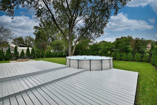 8164 N Carrolton Court, Hanover Park, IL 60133