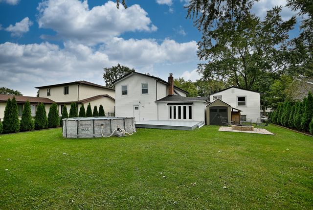 8164 N Carrolton Court, Hanover Park, IL 60133