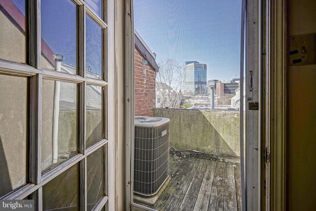 522 S 24TH ST, Philadelphia, PA 19146