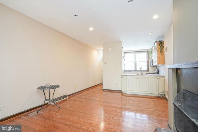 522 S 24TH ST, Philadelphia, PA 19146