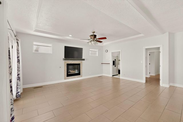 1004 6th Street SE, Rio Rancho, NM 87124