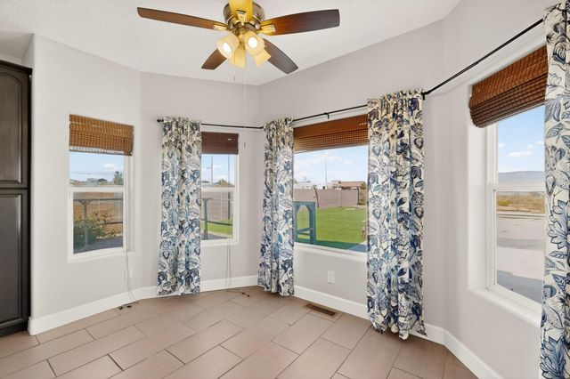 1004 6th Street SE, Rio Rancho, NM 87124