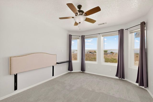 1004 6th Street SE, Rio Rancho, NM 87124