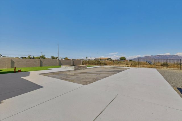 1004 6th Street SE, Rio Rancho, NM 87124