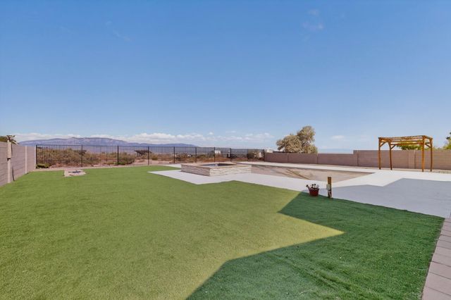 1004 6th Street SE, Rio Rancho, NM 87124