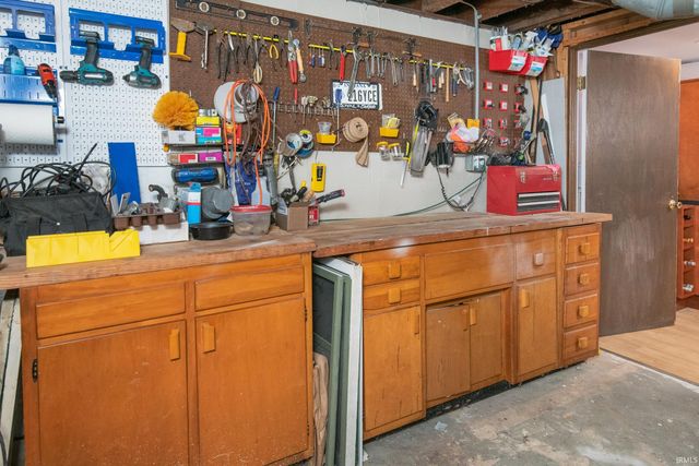 822 S Stull Avenue, Bloomington, IN 47401