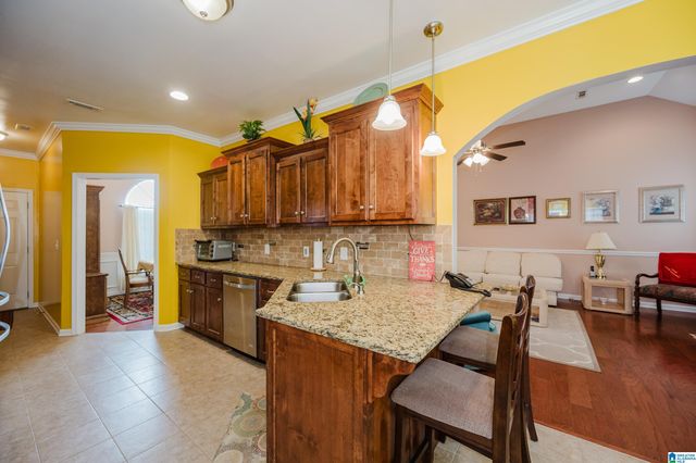 605 TENBURY LANE, Cropwell, AL 35054