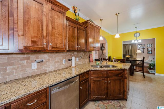 605 TENBURY LANE, Cropwell, AL 35054