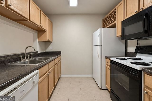3655 Habersham Road NE 131, Atlanta, GA 30305