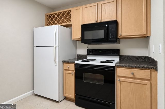 3655 Habersham Road NE 131, Atlanta, GA 30305